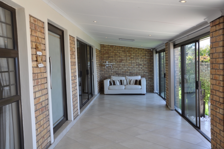 4 Bedroom Property for Sale in Cintsa West Eastern Cape